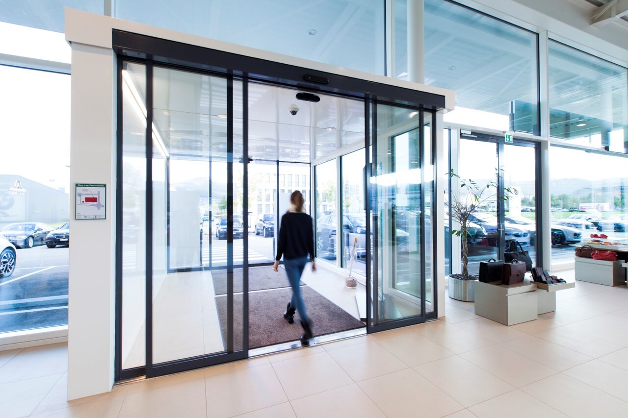 puerta corredera automatica Record Cristal Norte