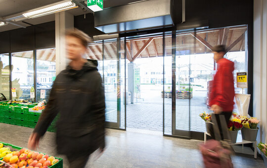 Puerta corredera automática Cristal Norte